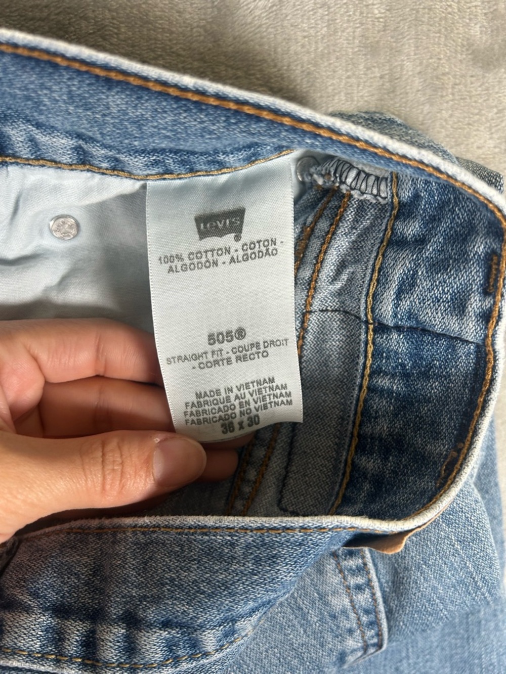 Levi’s 505 Men's Light Blue Straight-Leg Jeans - Picture 3 of 11